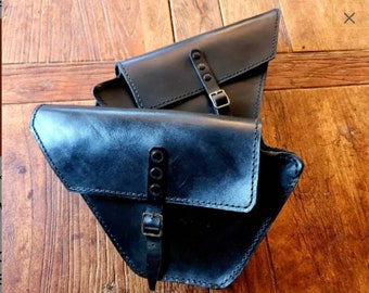 Moto Guzzi V35C right and left side bags in black leather. Hand made in Italy.