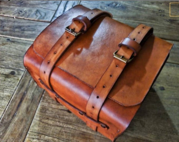 Enduro leather tool bag Honda Africa twin, Ktm.
