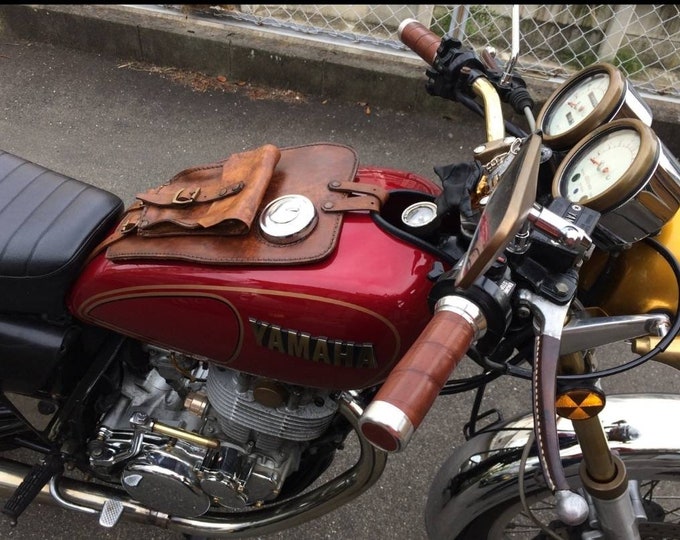 Yamaha sr400 leather tank belt and documents bag Cafe Racer and Scrambler.