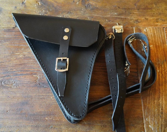 Bmw R series right side bag side cover. cafe racer scrambler. Color BLACK BMW r100 r80 r65 r45