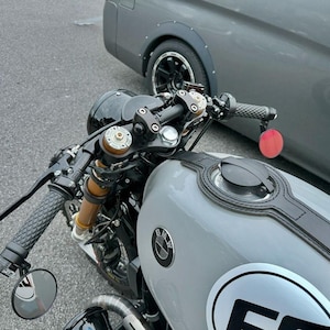 Bmw r80 r100 series 24 lt leather tank belt Cafe Racer and Scrambler. Total black.