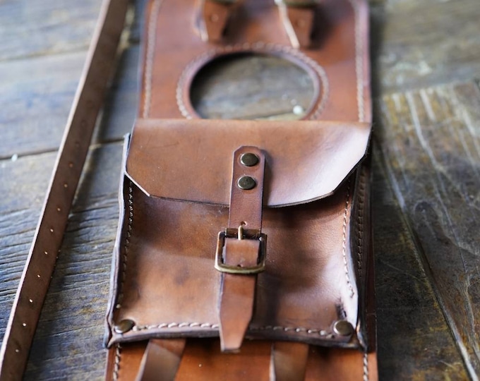 Mutt Akita 125 and Mutt Razorback tank belt and documents holder bag Cafe Racer and Scrambler