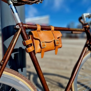 Bicycle seat bag