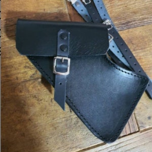 Bolsa lateral BMW R nine T flanco lateral DERECHO del panel. café racer scrambler. Cuero color Negro. bmw nine t scrambler, Urban gs