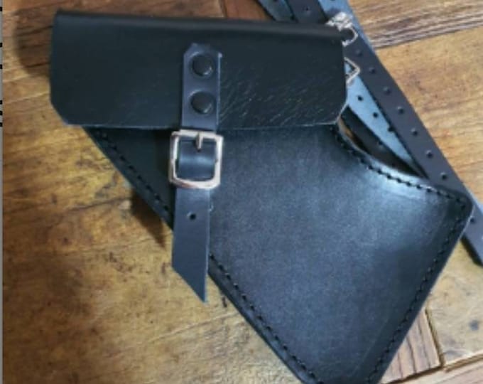 Bmw R nine T side bag RIGHT side panel flank. café racer scrambler. Leather color Black. bmw nine t scrambler, Urban gs