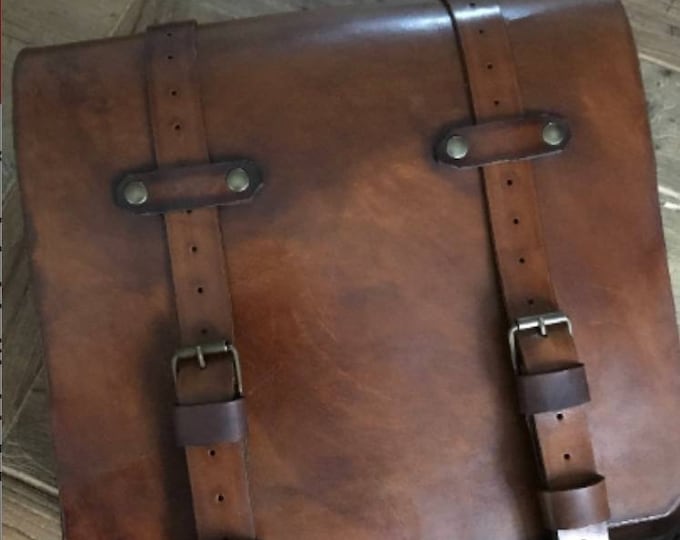 Cafe racer scrambler custom leather bag. Used and vintage look. Triumph, bmw, honda, yamaha.