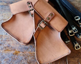 BMW R nine T all models, left and right side bags. Natural Tuscan leather. Hand-made in Italy.