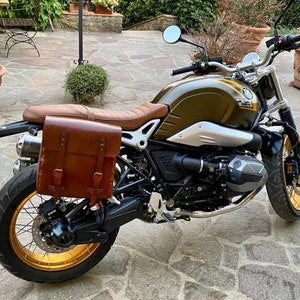Aged leather side motorcycle bag for BMW r nine t Cafe Racer and Scrambler Cafe racer and Scrambler saddle bag with BMW support