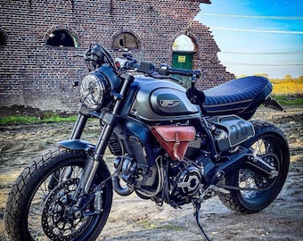 Ducati Scrambler Left and Right Side Panniers. Aged Leather Color