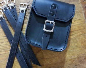 Borsa porta lucchetto in cuoio NERO per moto , enduro e scrambler.Hand made in Italy