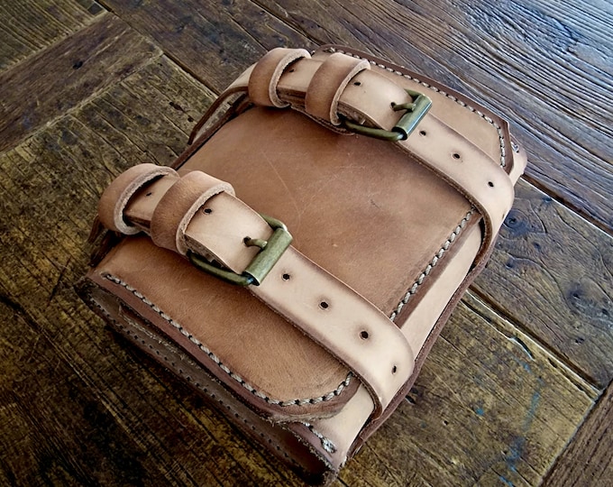 MOTORCYCLE TOP CASE Honda Dax 125. Natural leather.