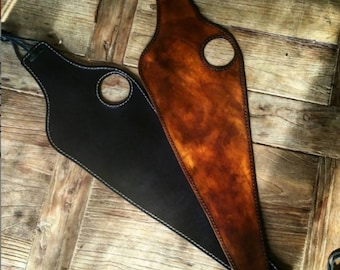 Triumph Bonneville Scrambler Leder-Tankriemen. Leder-Tankband. Vintage-Look. Handgefertigt in Italien.