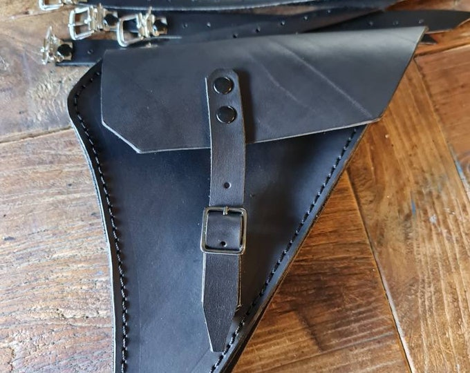 Bmw R series left side bag side cover. cafe racer scrambler. Color BLACK Bmw r100 r80 r65 r45