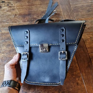 Royal Enfield 650 interceptor series Cafe racer scrambler document bag right frame with gold stitching