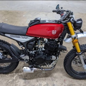 Mutt Akita 125 and Mutt Razorback Black Leather Tank Belt and Documents ...