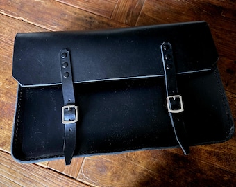 Front top case for Piaggio Vespa. Black Tuscan leather. Hand-made in Italy.