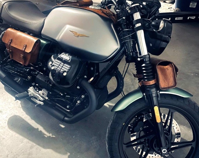 Cafe racer scrambler custom enduro leather fork bag fork bag for cafe racer, enduro and scrambler motorcycles.