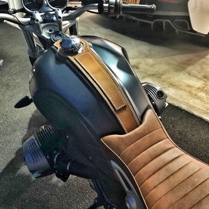 BMW R nine T scrambler urban gs tank band