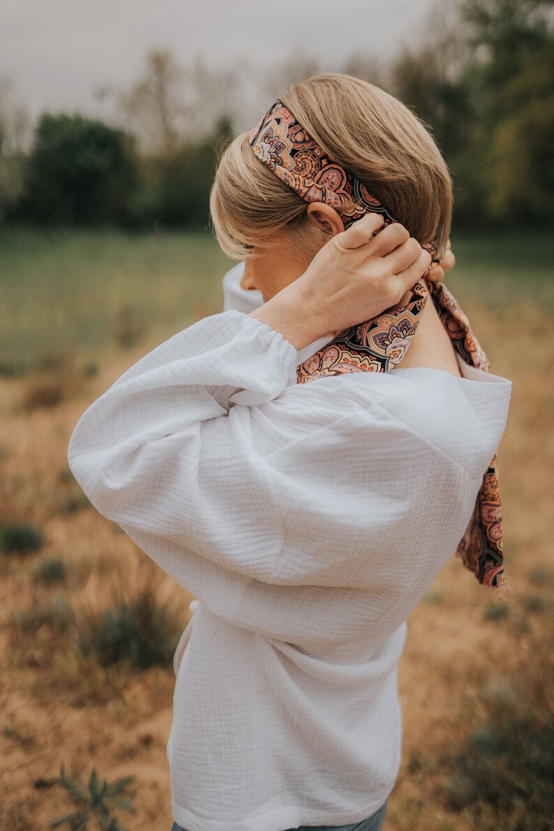 GOTS-certified organic handmade muslin blouse in salmon-rosé image 7