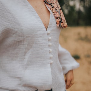 GOTS-certified organic handmade muslin blouse in salmon-rosé image 1