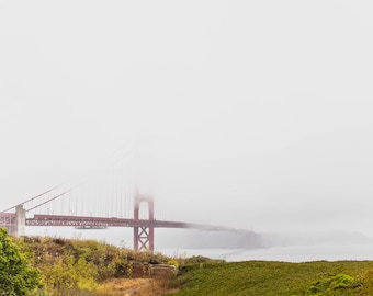 Golden Gate Bridge am nebligen Morgen