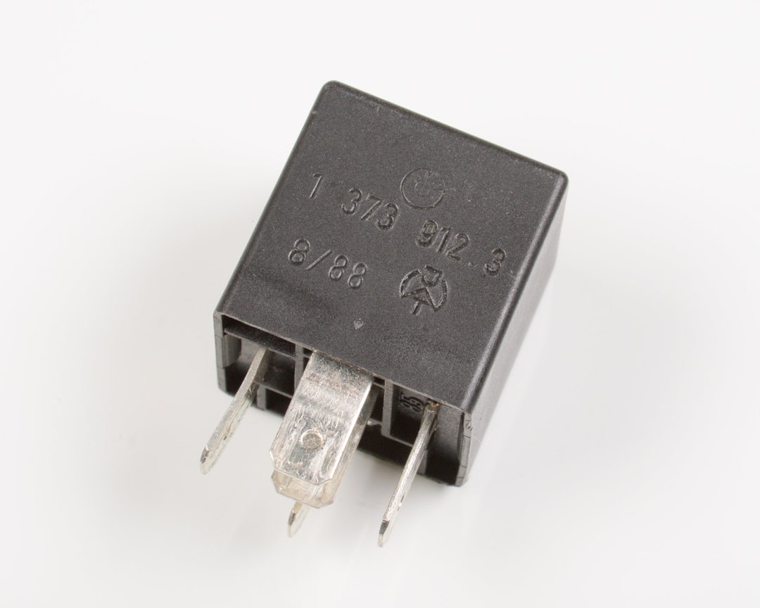 19841991 BMW E30 Fuse Box Relay Black 5pin 61311373912 61 31 Etsy