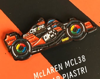 Oscar Piastri McLaren MCL38 2024 livrée F1 épinglette en émail | Parfait pour un cadeau F1