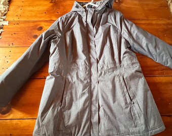 Charles River hooded women’s parka size xl vintage mint condition. GRAY