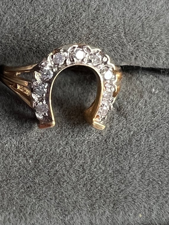 Diamond horseshoe ring