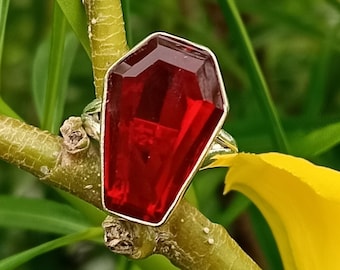 Handgemachter Roter Granat Coffin Ring: 925 Sterling Silber Versprechensring