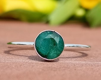 Emerald Ring, 925 Sterling Silver Ring, Handmade Silver Ring, Wedding Jewelry, Gemstone Ring, Dainty Ring, Emerald Jewelry, Ring For Her