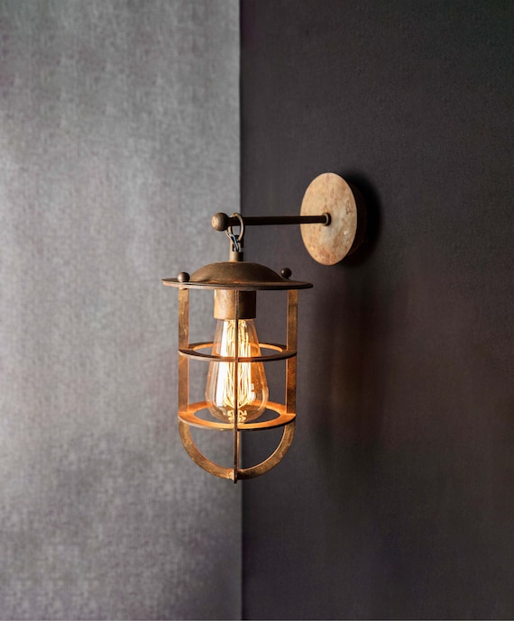 Industrial Vintage Wall Light – Rustic Lantern Style Sconce for Home Decoration