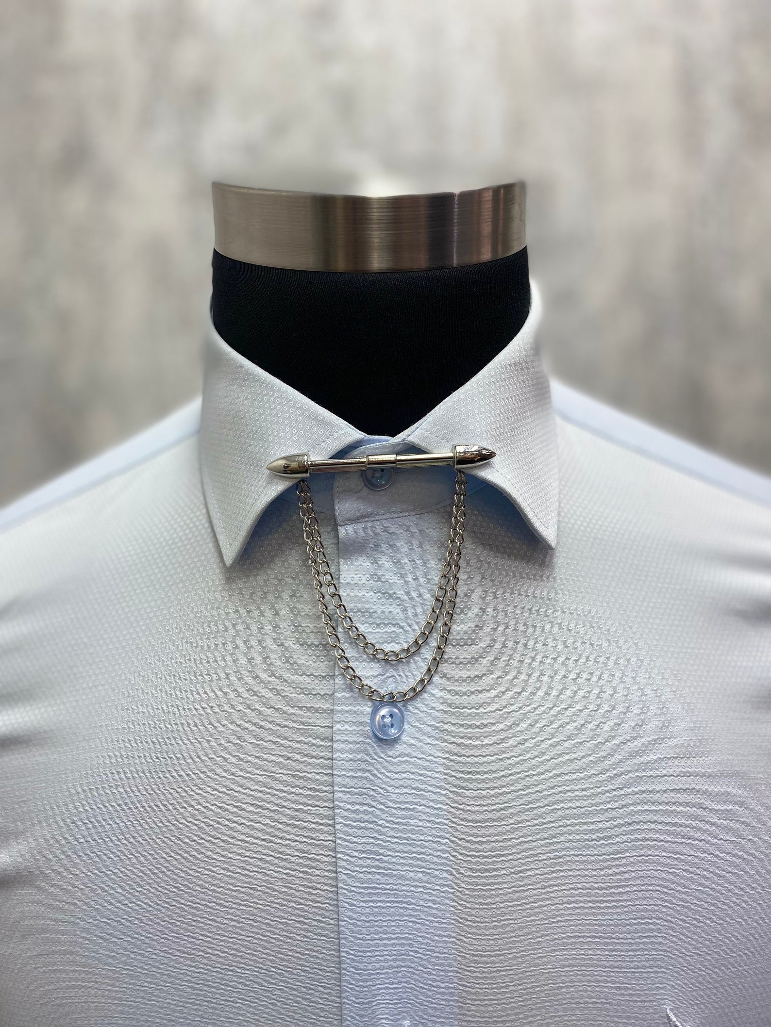 collar bar shirt with tie