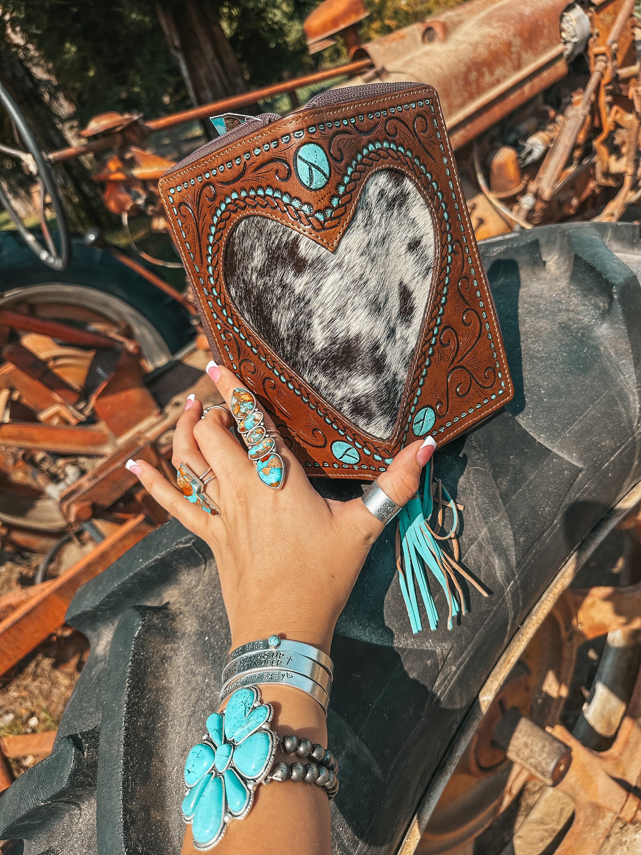 Turquoise Rhinestone Cross Western Wallet - Women's Trifold Wristlet & Crossbody With Detachable Straps - View #7
