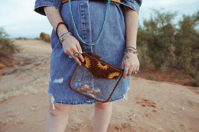 The Sunflower Fields Clear Bag, a Haute Southern Hyde by Beth Marie Exclusive image 8