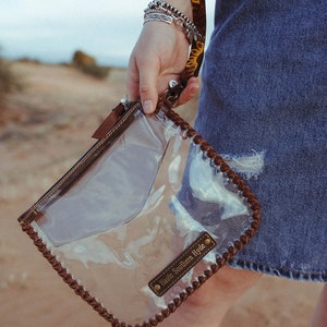 The Sunflower Fields Clear Bag, a Haute Southern Hyde by Beth Marie Exclusive image 7