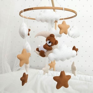 Baby Mobile with Sleeping Bear, Baby Bear Mobile, Boho Baby Mobile, Baby mobile neutral, Crib stars clouds Mobile, Felt hanging mobile zdjęcie 2