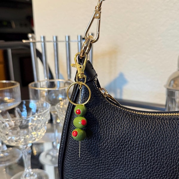 Llavero de lanza de oliva hecho a mano, dije personalizable para bolso Dirty Martini