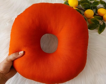 Almohada para perforaciones para quienes duermen de lado, cojín para el orificio de la oreja para la curación del cartílago, almohada de dona para perforaciones recientes, soporte para dormir con alivio de presión.