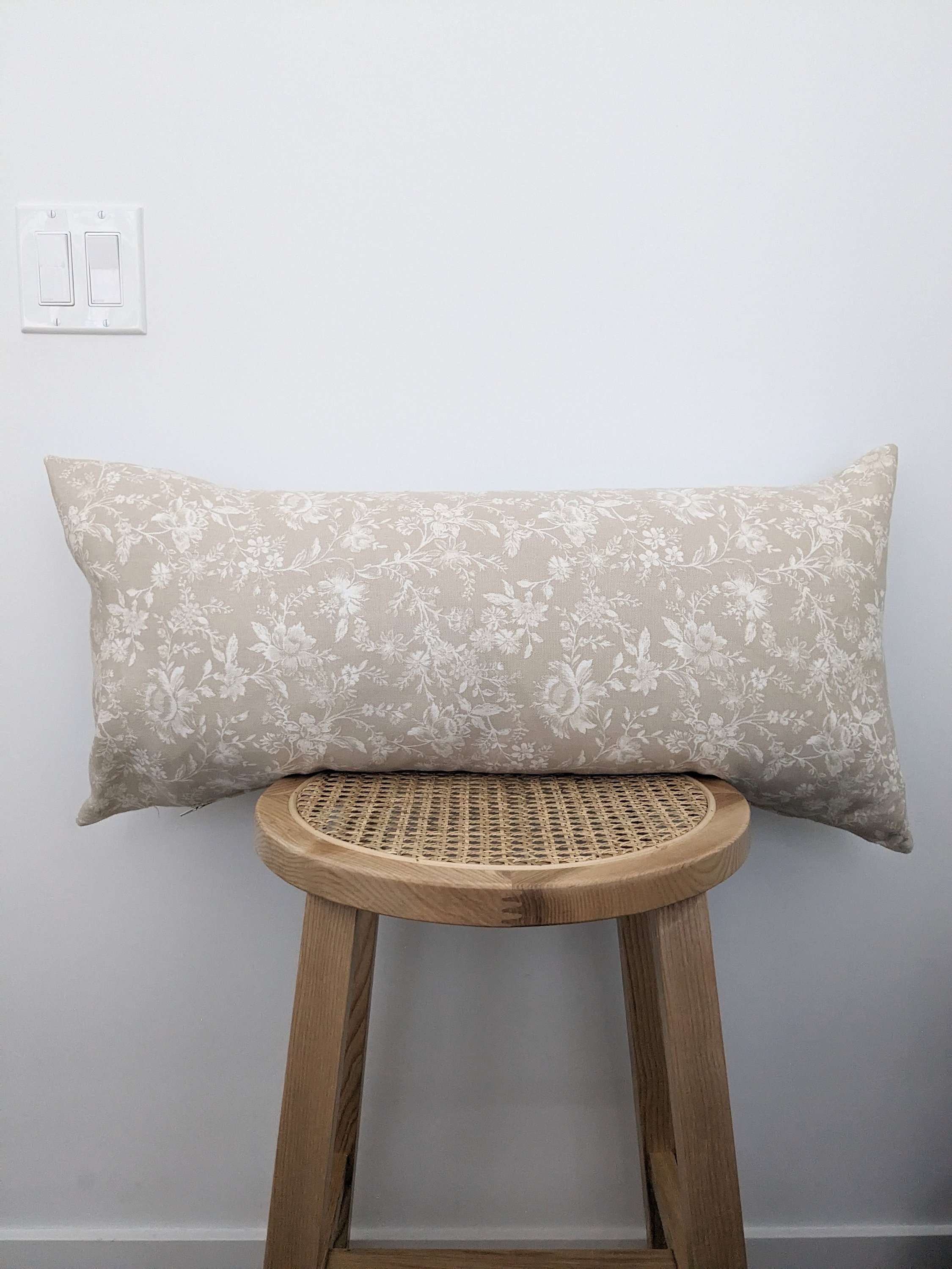 ADELINE ||14x24 Floral Print Pillow Cover
