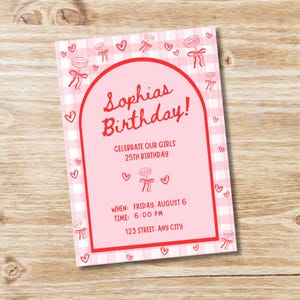 Modèle d'invitation d'anniversaire modifiable – Invitation de fête numérique personnalisable Vichy rose avec de jolis coeurs, des noeuds et une coupe à téléchargement immédiat
