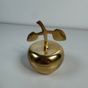 Vintage Solud Brass Apple Shape Trinket Jar with Lid. Lovely Teacher gift  Presentation Container for jewelry or such items. Apple of my Eye