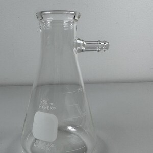 Vintage Pyrex Filter Flask 250ml No 5340 clear glass with spout Multi functional. Collectible.