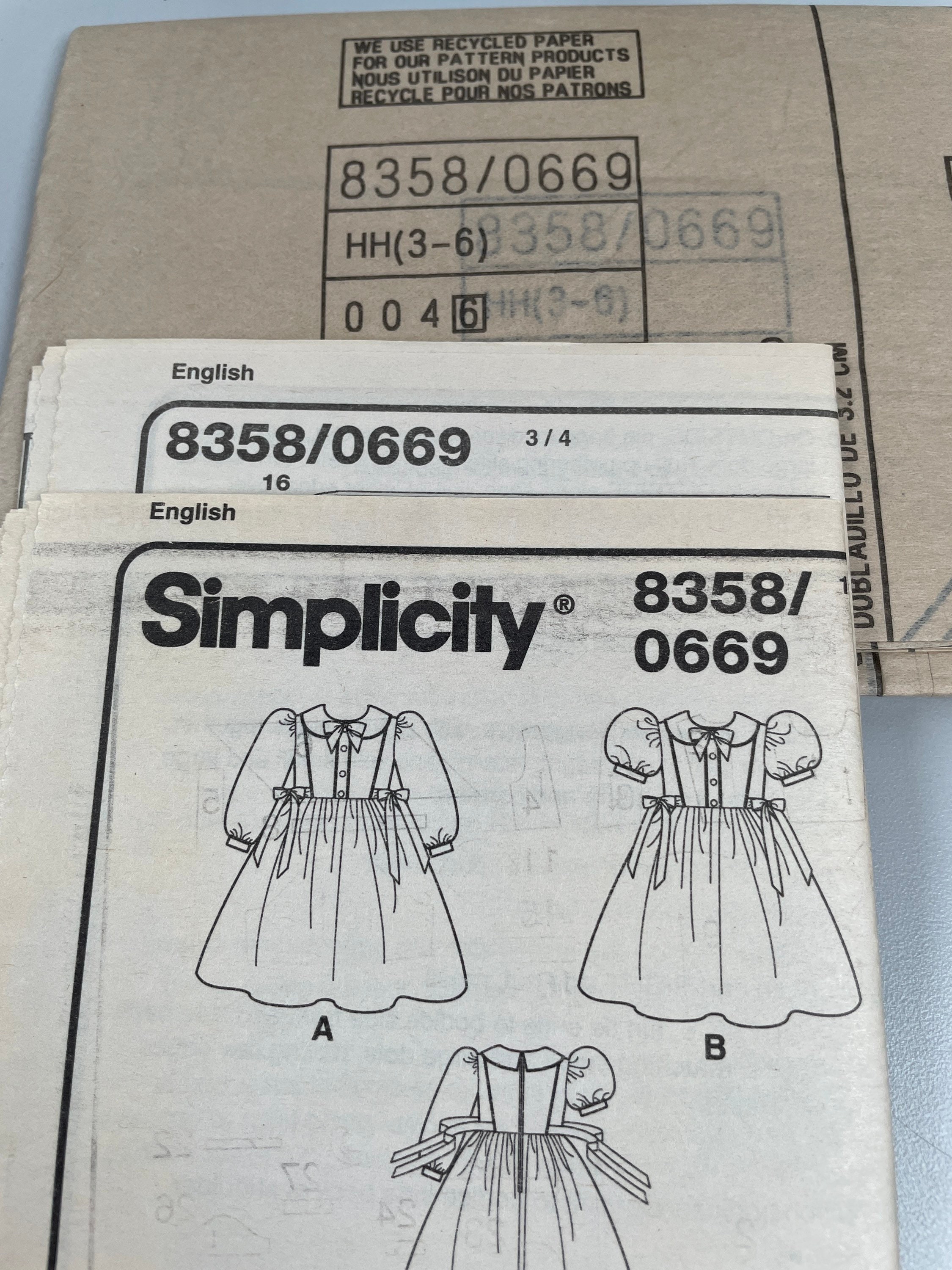 【for ★daisy★様】オーダー品 Simplicity 8358 FF Uncut Daisy Kingdom Size 3,4,5,6 Chest 22