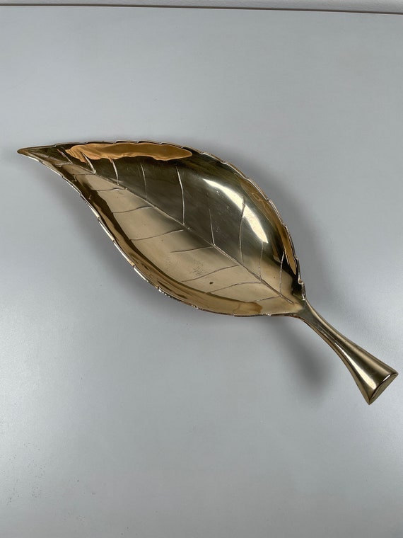 Vintage Solid Brass Leaf Trinket Dish. Jewelry Tra