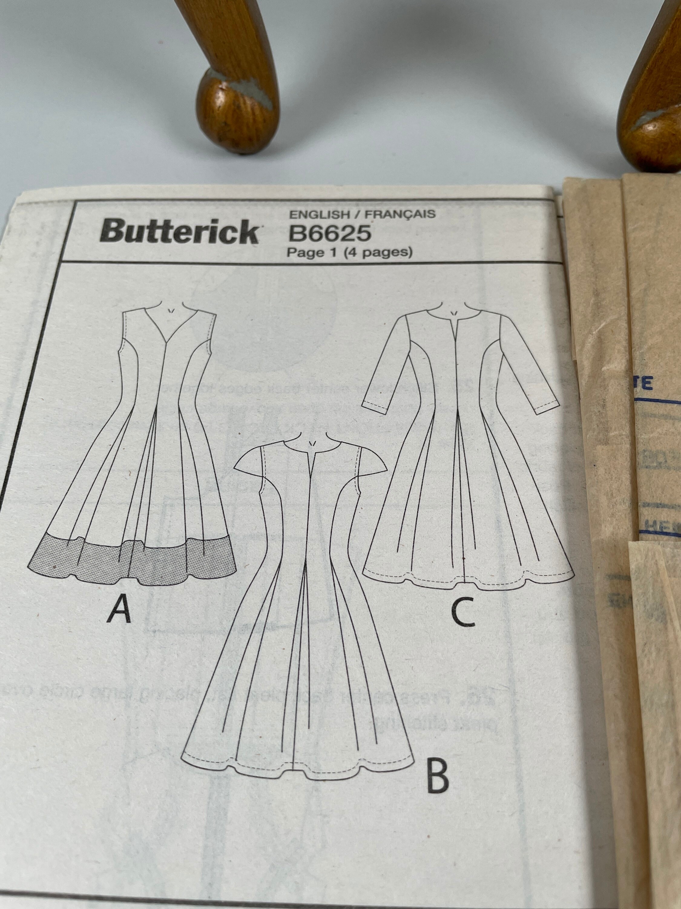 Butterick B6756E5 - Cartamodello Per Vestito Da Donna, Tuta E Fascia - Taglie 14-22, Collezione Estate