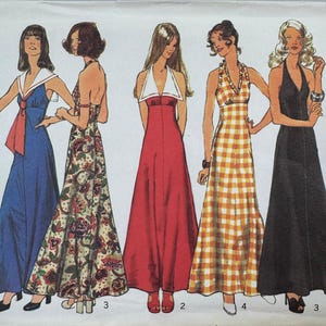 Könnte beinhalten: Eine Schnittmuster-Illustration mit fünf bodenlangen Kleidern. Die Designs umfassen ein blaues Kleid im Matrosenstil, ein florales Neckholder-Kleid, ein einfarbig rotes Neckholder-Kleid, ein gelb-weiß kariertes Kleid und ein einfarbig schwarzes Neckholder-Kleid.
