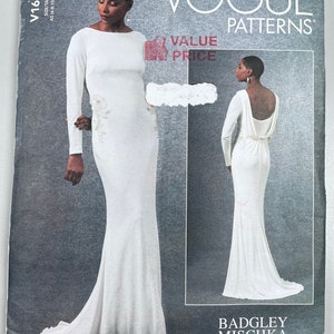 Vestido Vogue V1656 FF sin cortes, para ocasiones especiales, para señoritas. Detalle de espalda Excellence con drapeado plisado. Patrón de costura cómodo para tallas 6-14.