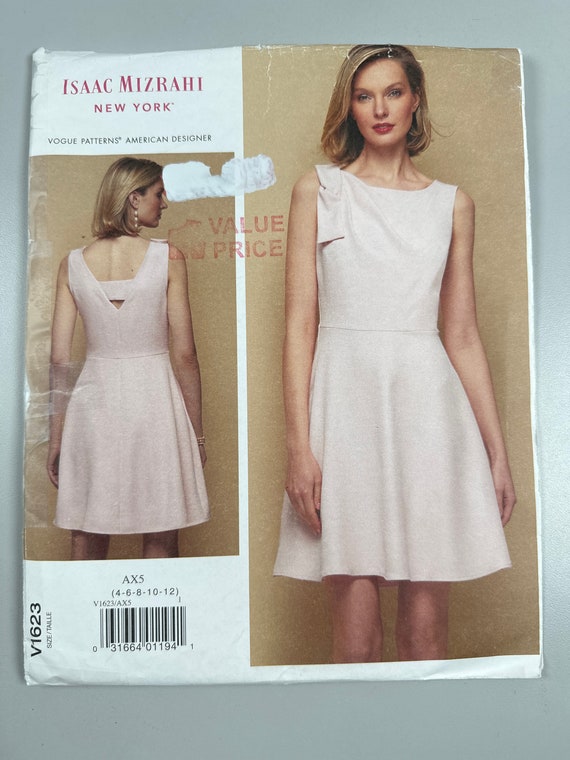 Vogue V1623 FF Uncut Fitted Lined Dress Sewing Pattern Formal Fancy Cocktail Dresses. Size 4-12 Bust 29.5"-34" Back Tab Detailing. Crepe. Vogue V1623 FF Uncut Fitted Lined Dress Sewing Pattern Formal Fancy Cocktail Dresses. Size 4-12 Bust 29.5"-34" Back Tab Detailing. Crepe.