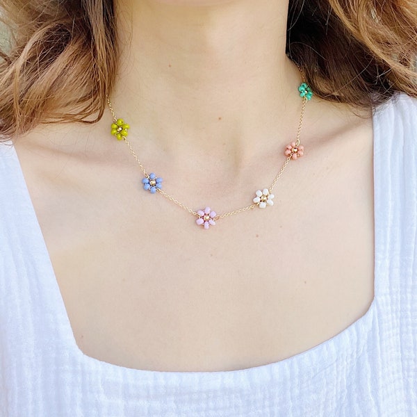 Jane Flower Chain Necklace | Beaded Flower Gold Chain Summer Choker | Multicolor Flower Charm Necklace